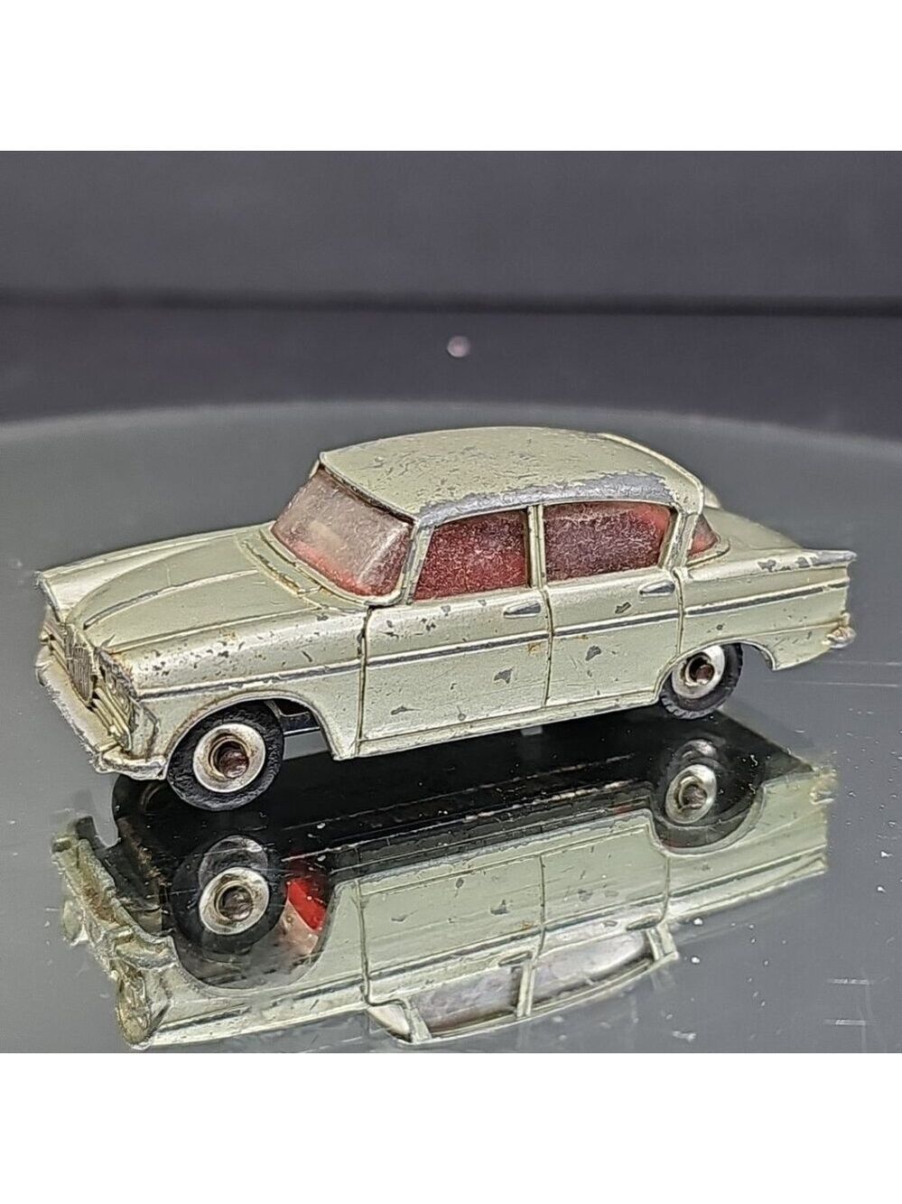 Dinky Toys 145 Singer Vogue - Light Green 1:43 445 Meccano England UK Rare